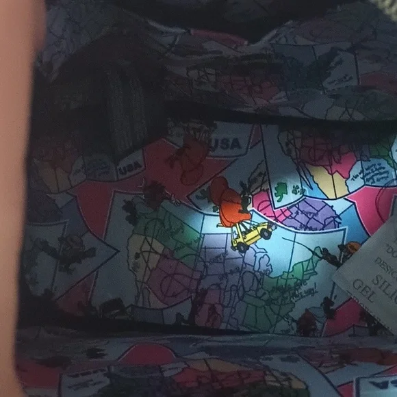 A Goofy Movie Loungefly Backpack NWT - Picture 9 of 11
